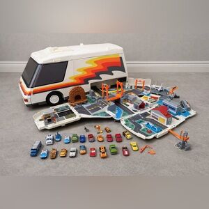 Vtg 1991 MICRO MACHINES Galoob Super City Van Camper RV Playset with Vehicles